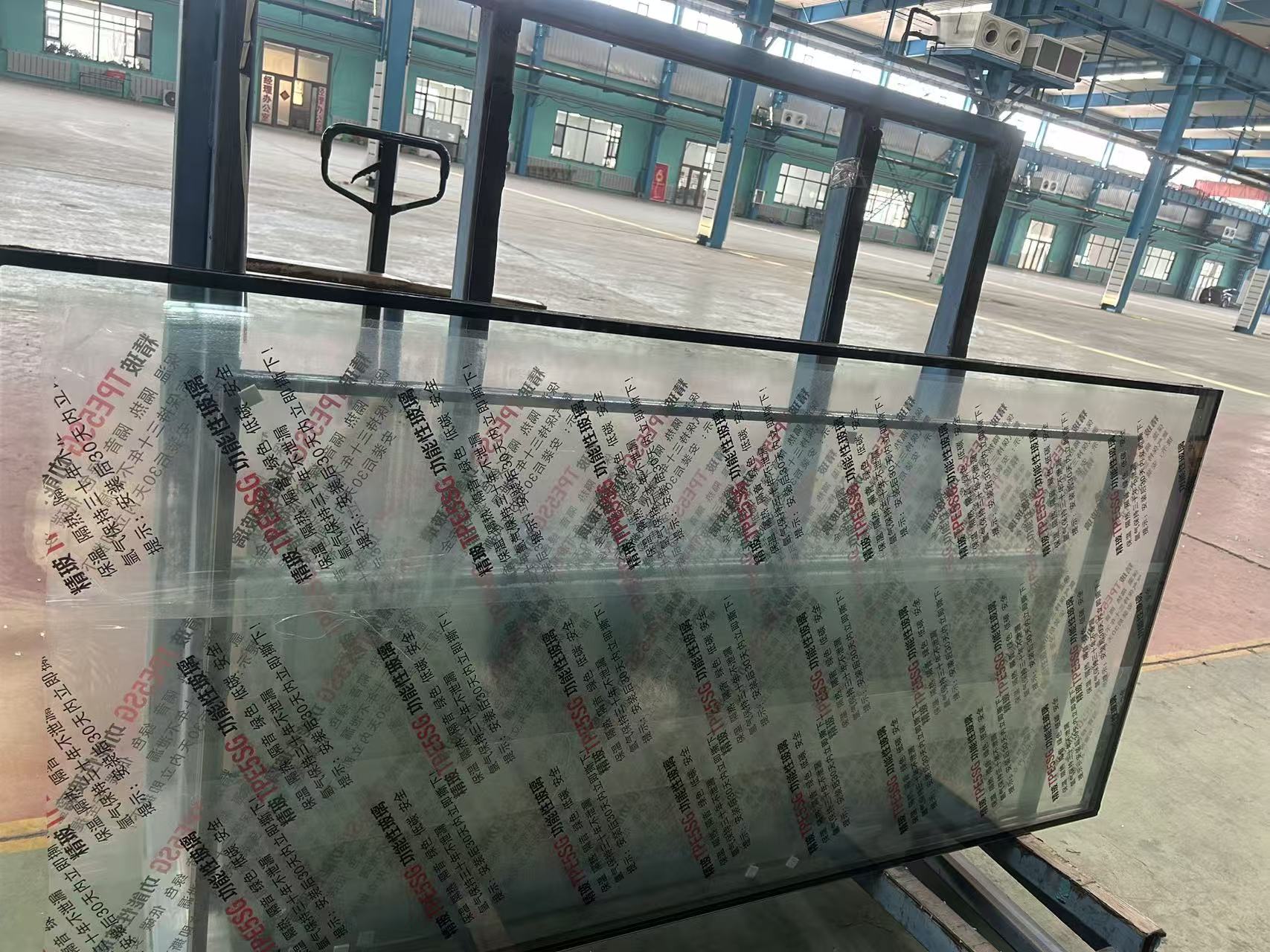 鹤岗市玻璃源头工厂玻璃幕墙 - 方案